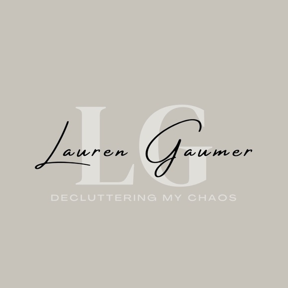 Meet your Posher, Lauren - Picture 1 of 1
